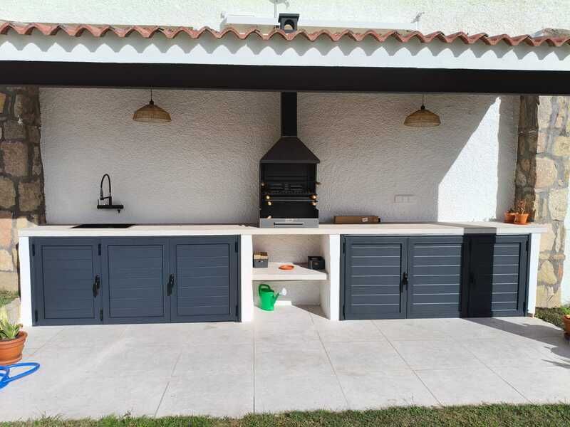 Armario exterior de aluminio para barbacoa